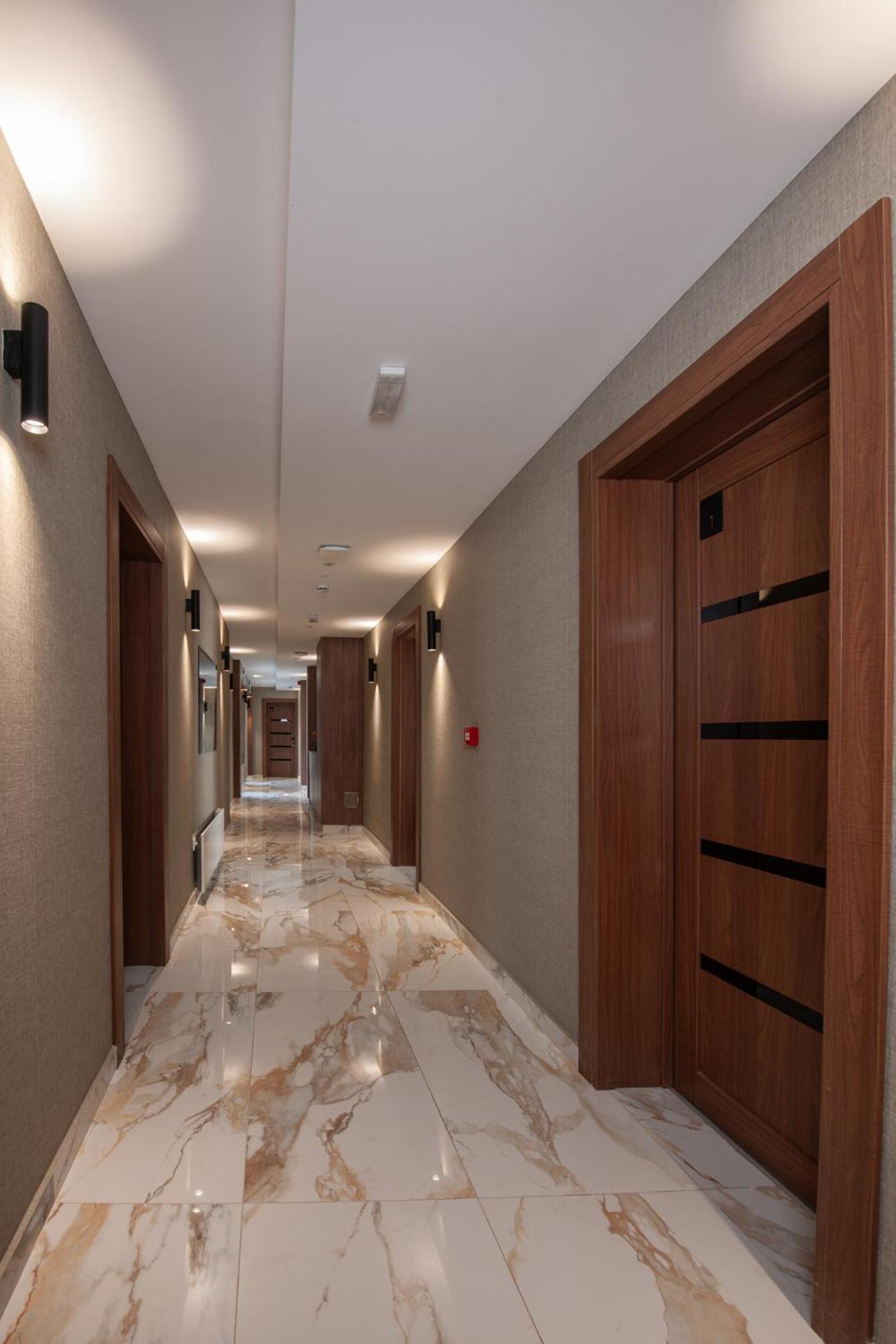 Hotel Kralj Кралево Екстер'єр фото