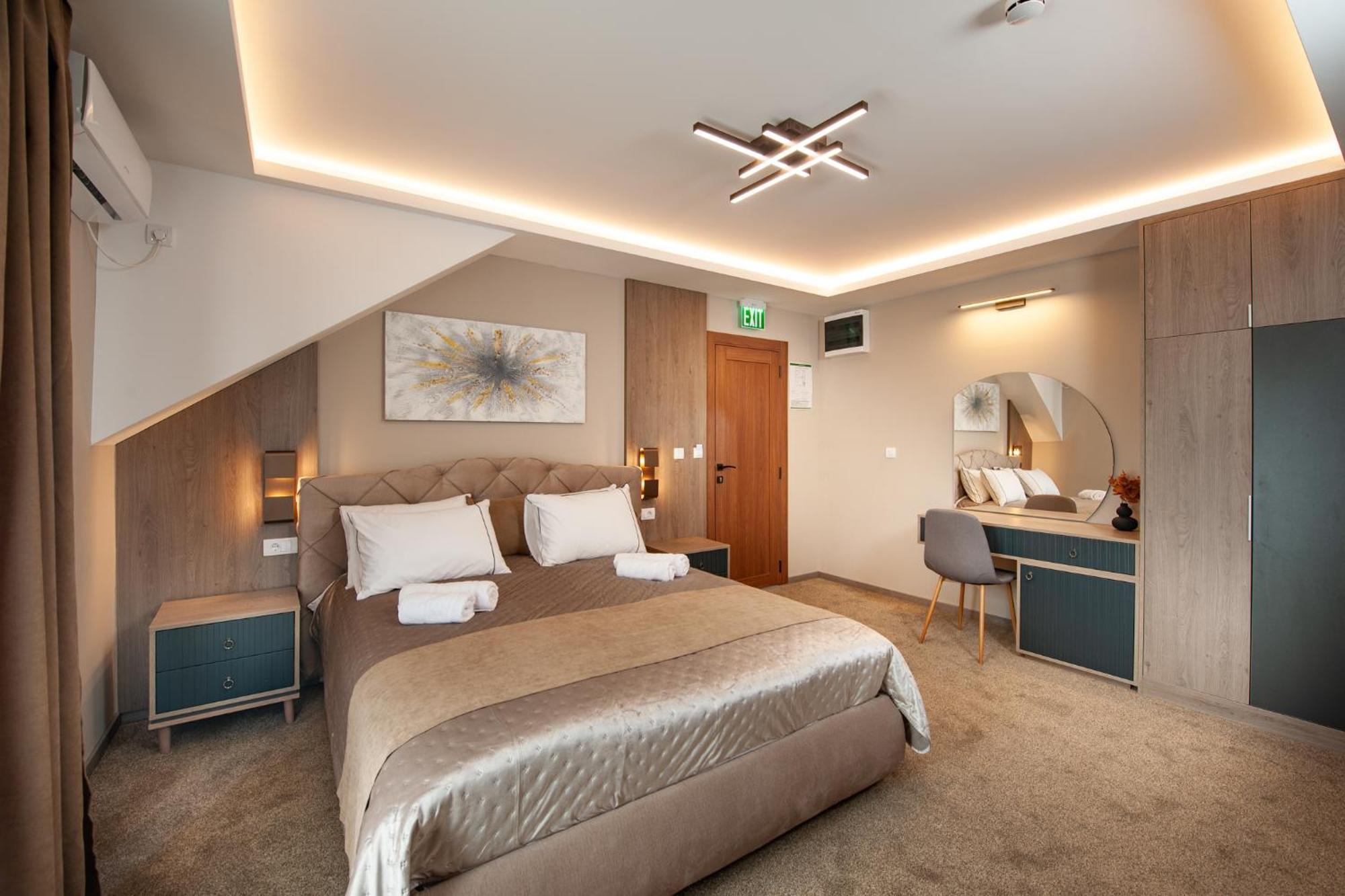 Hotel Kralj Кралево Екстер'єр фото