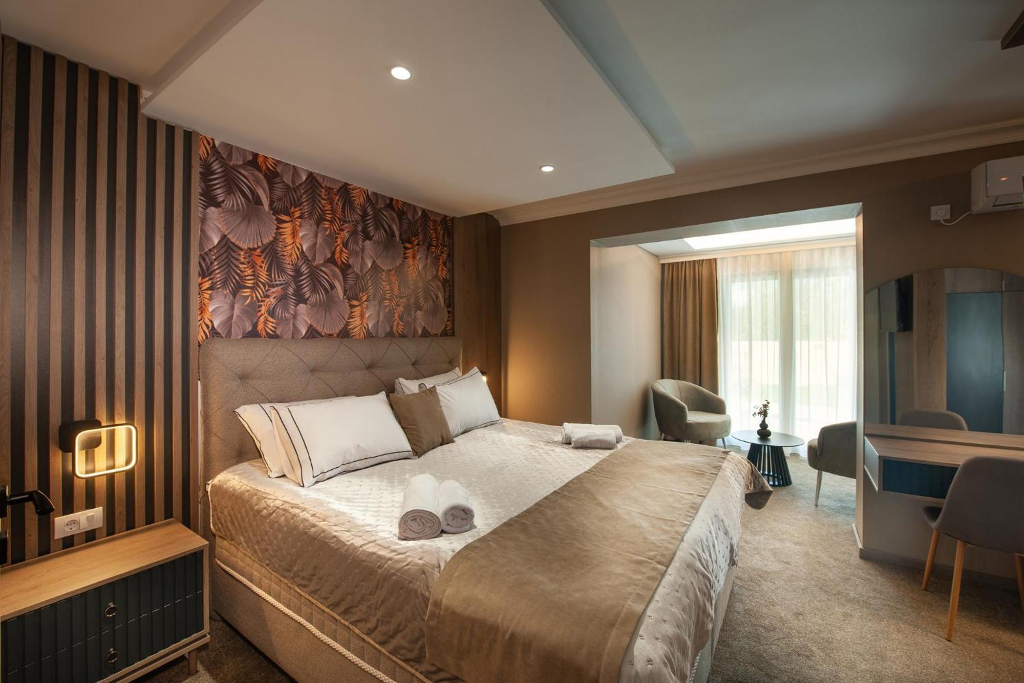 Hotel Kralj Кралево Екстер'єр фото
