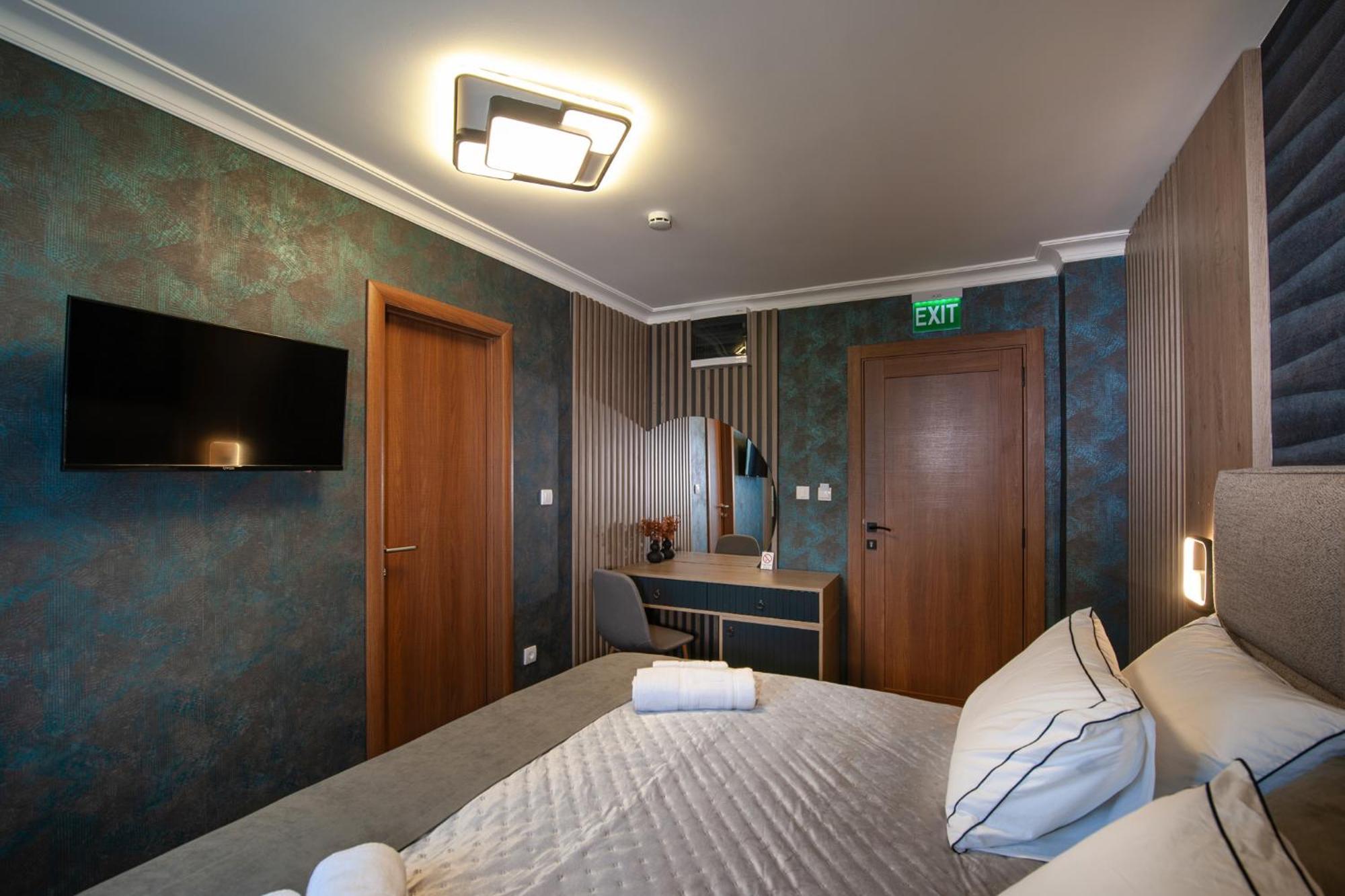 Hotel Kralj Кралево Екстер'єр фото